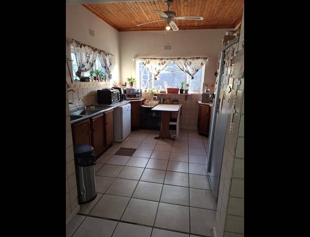 4 BEDROOM HOUSE FOR SALE IN VRYBURG